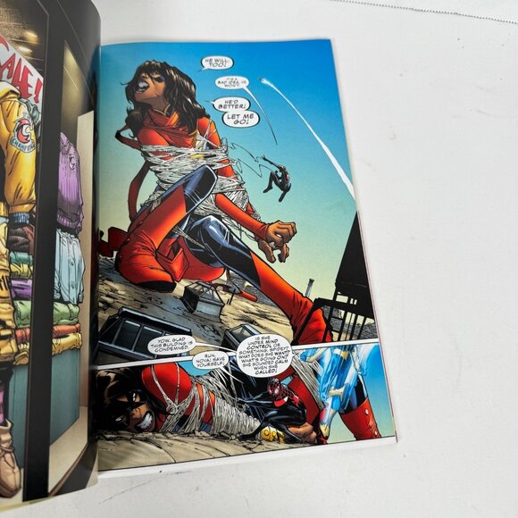 Marvel Comics Champions The Freelancer Lifestyle TPB 2017 First Printing - Picture 5 of 7